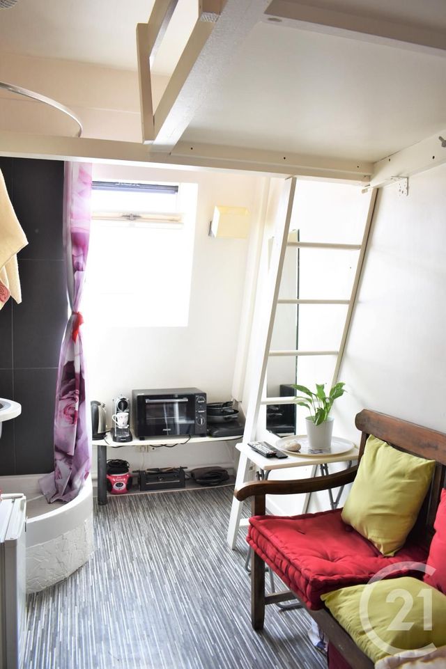 Chambre à vendre - 1 pièce - 6.24 m2 - PARIS - 75010 - ILE-DE-FRANCE - Century 21 Bonsergent
