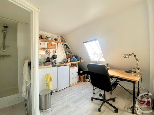 Chambre à vendre - 1 pièce - 7.8 m2 - PARIS - 75010 - ILE-DE-FRANCE - Century 21 Bonsergent