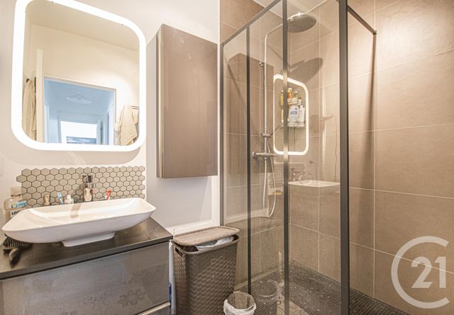 Appartement F3 à vendre - 3 pièces - 60.44 m2 - PARIS - 75010 - ILE-DE-FRANCE - Century 21 Bonsergent