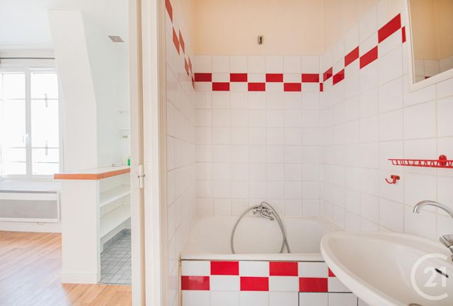 Afficher la photo en grand Appartement F1 à vendre - 1 pièce - 20.04 m2 - PARIS - 75010 - ILE-DE-FRANCE - Century 21 Bonsergent