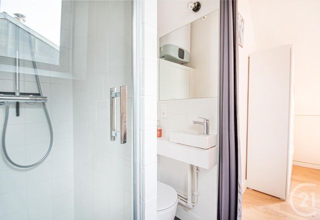 Appartement F1 bis à vendre - 2 pièces - 14.55 m2 - PARIS - 75010 - ILE-DE-FRANCE - Century 21 Bonsergent