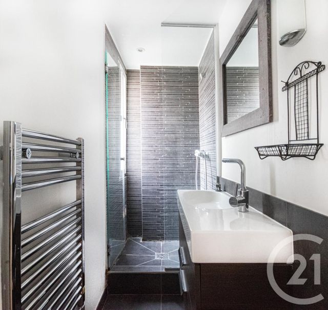 Appartement F2 à vendre - 2 pièces - 47.56 m2 - PARIS - 75010 - ILE-DE-FRANCE - Century 21 Bonsergent