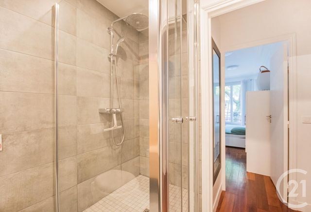 Appartement F3 à vendre - 3 pièces - 69.13 m2 - PARIS - 75010 - ILE-DE-FRANCE - Century 21 Bonsergent