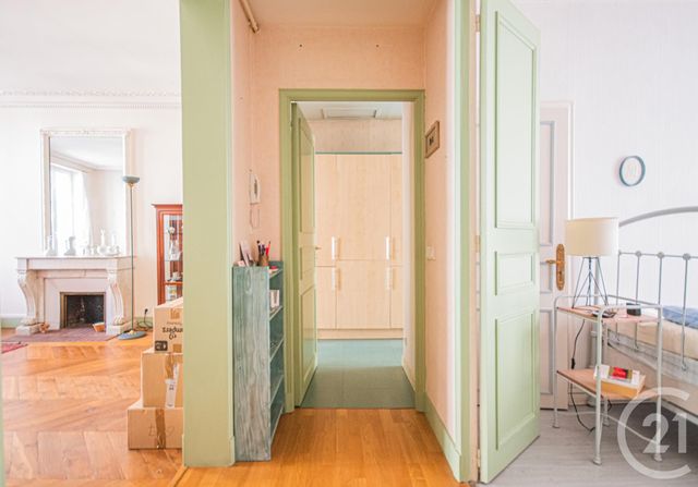 Appartement F4 à vendre - 4 pièces - 73.25 m2 - PARIS - 75010 - ILE-DE-FRANCE - Century 21 Bonsergent