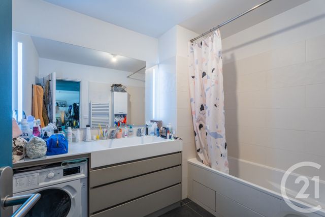 Appartement F3 à vendre - 3 pièces - 63.31 m2 - PARIS - 75010 - ILE-DE-FRANCE - Century 21 Bonsergent