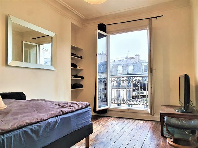  - PARIS - 